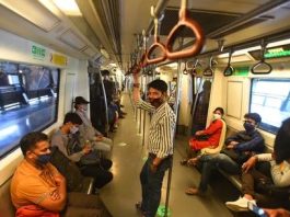 Delhi Metro Tourist Card: How to get unlimited travel in Delhi Metro with tourist card for just Rs 200